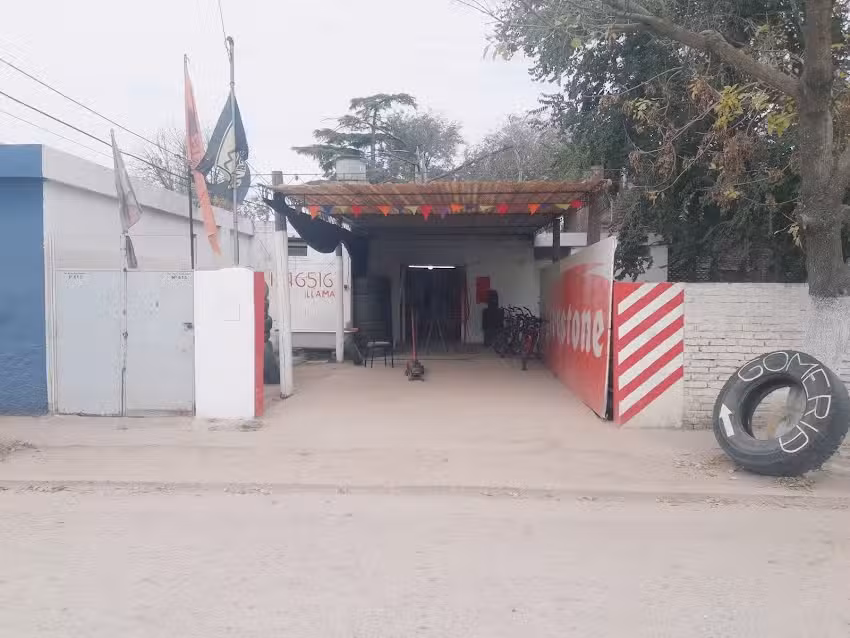 A Gomería Los Bandus 24 Hs!