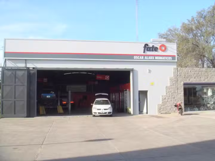 Alaux Neumaticos Truck Center