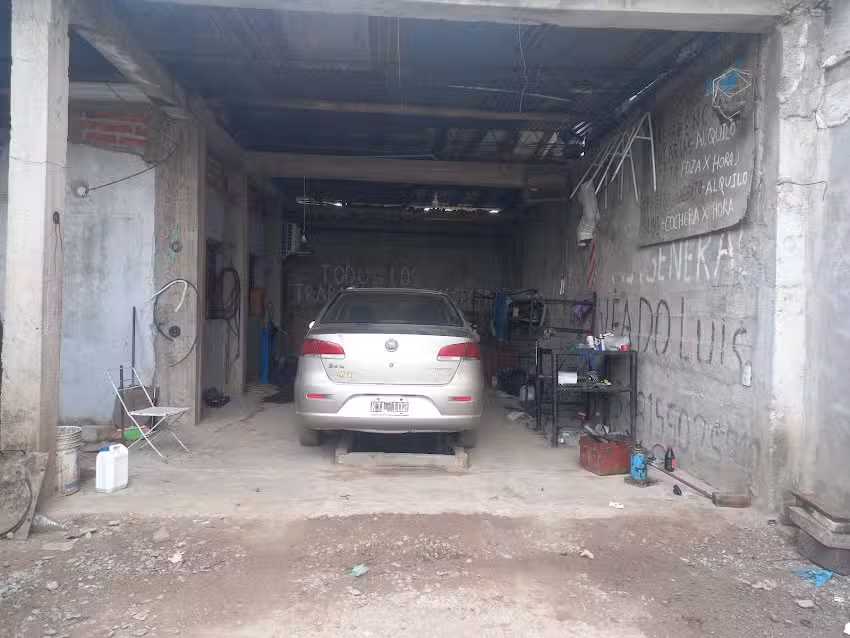 AT Motos taller y gomeria para motos