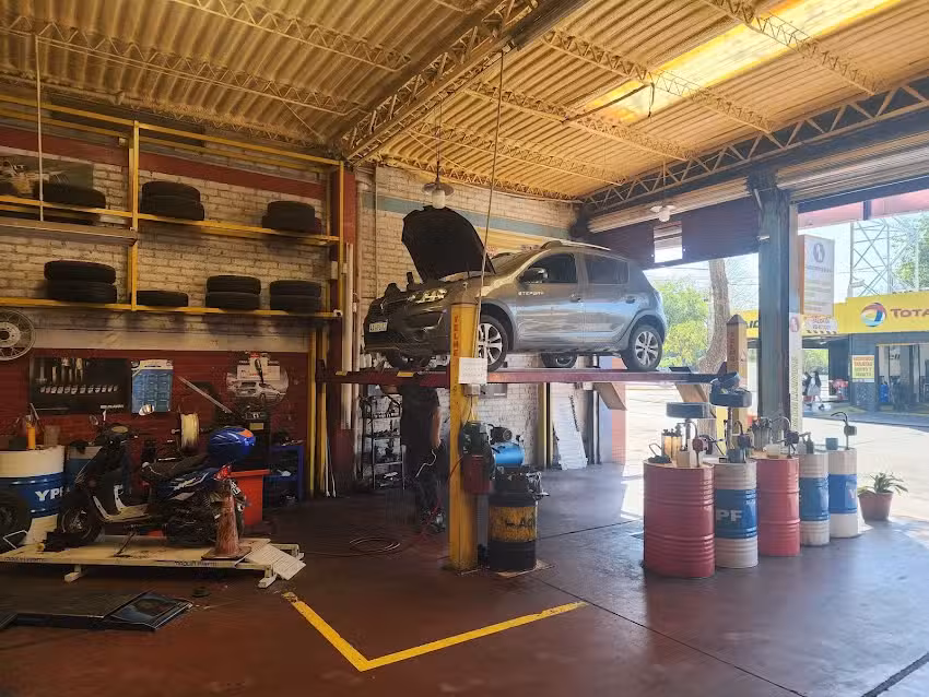 Autocentro Brasil – Gomeria Lubricentro y Tren Delantero