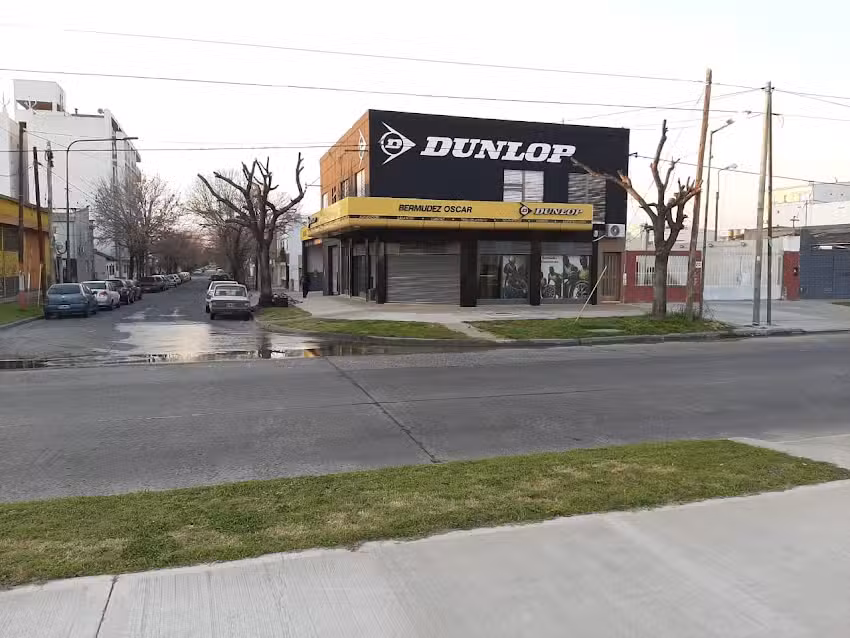 Bermúdez Oscar Dunlop Tire Center