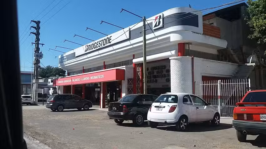 Coscolla Neumáticos Sucursal Bella Vista