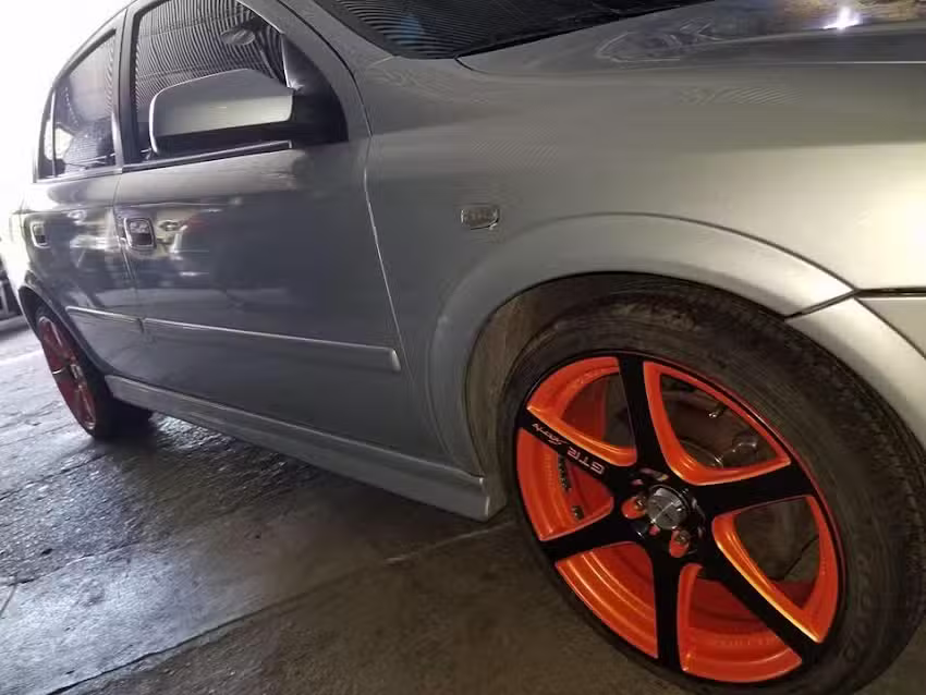 CRISTIAN IODICE NEUMATICOS