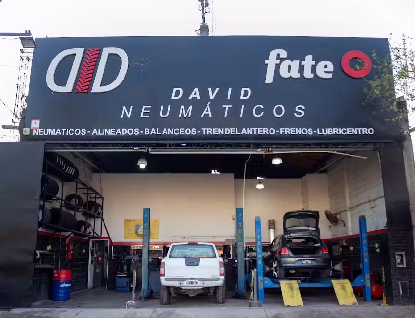 David Neumaticos – Lugones