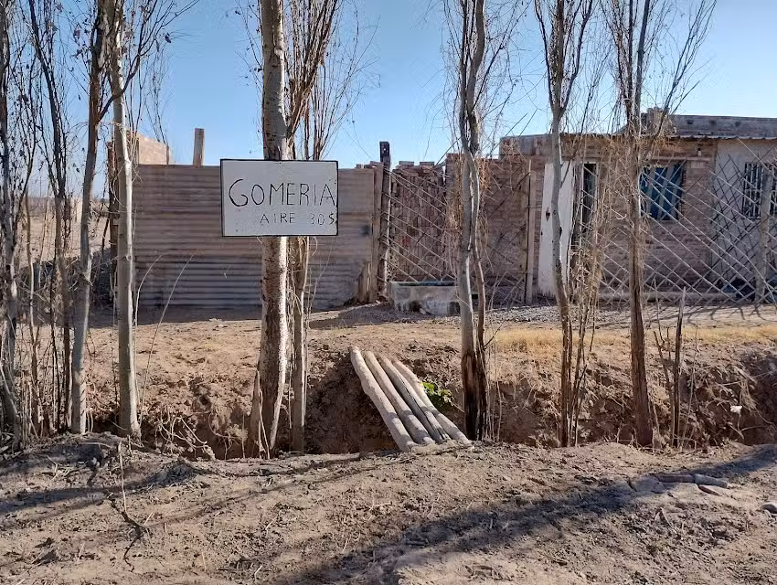 ELECTRICIDAD AUTOMOTRIZ Y GOMERÍA FLORES