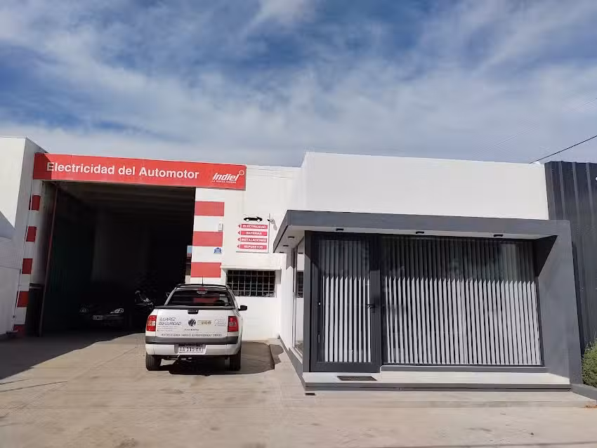 Electricidad del automotor de Óscar Juarez