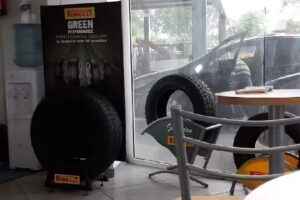 Fleming Y Martolio neumáticos – centro de distribución – Punto Prometeon