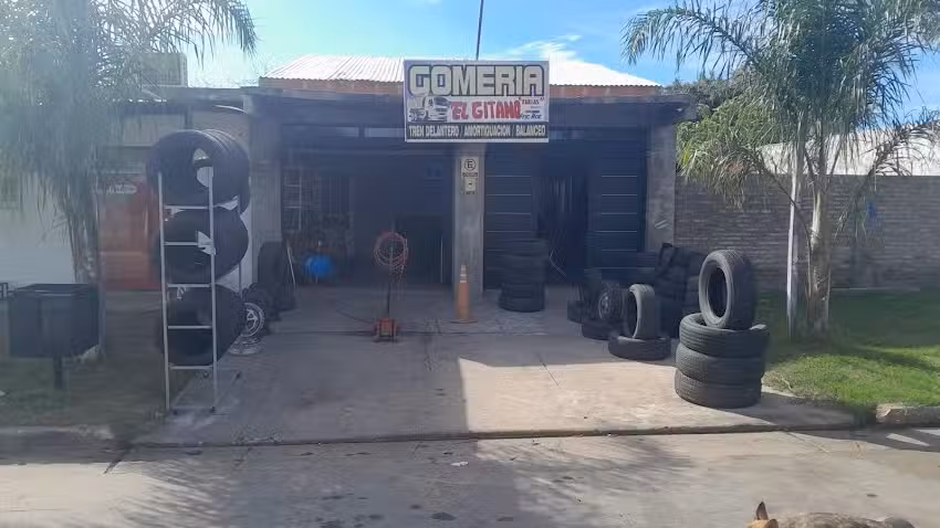 Gomería «El gitano Farias»