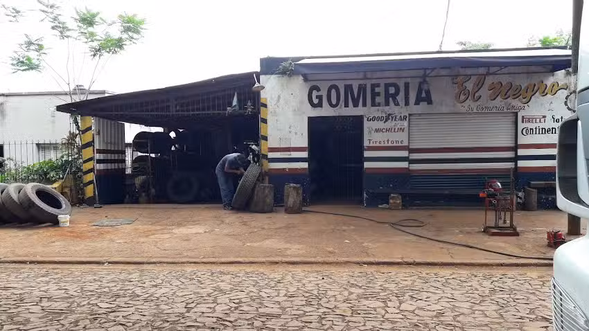 Gomeria » El negro»