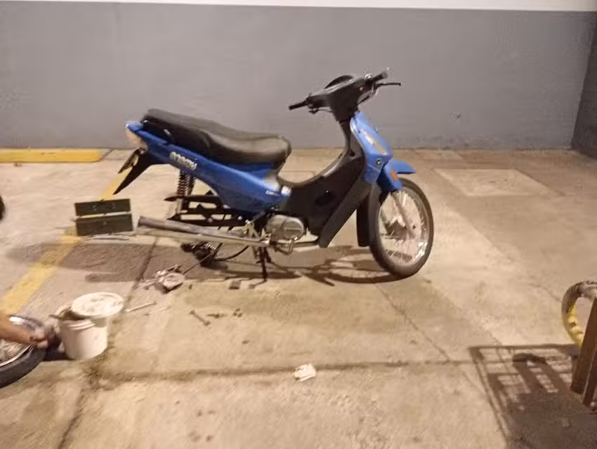 Gomería gustavo servicios la 24hs