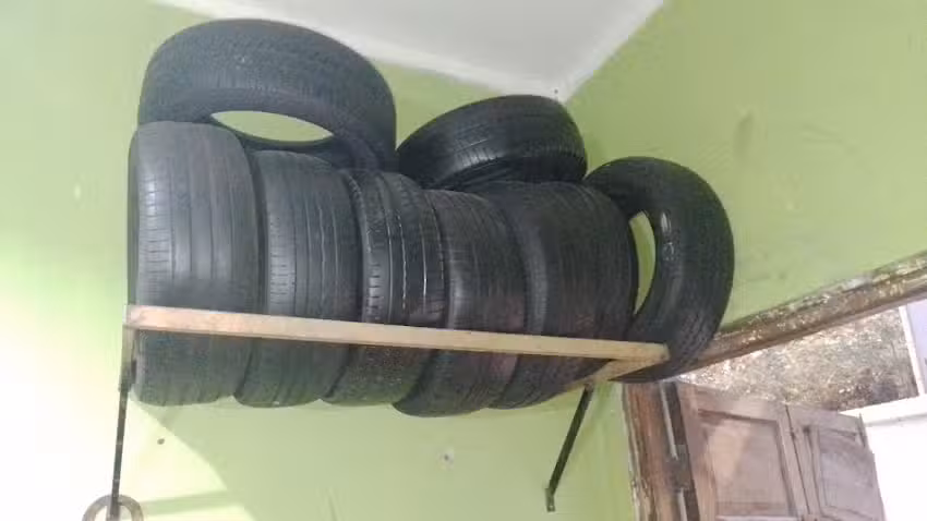 Gomeria «La avenida»