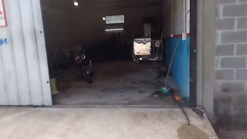 GOMERIA lo de Hugo y ventas de repuestos motos