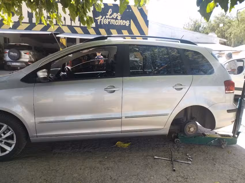 Gomería » Los hermanos»