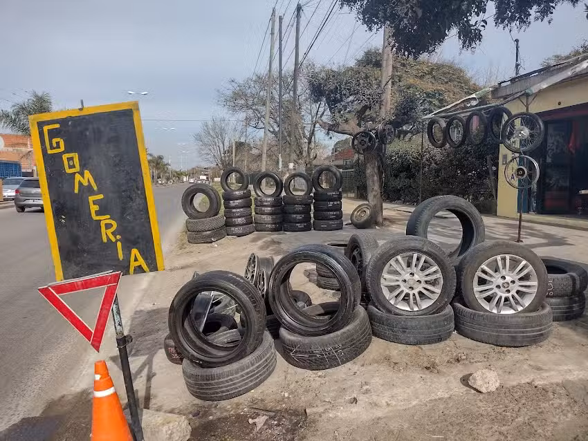 Gomería Luis 8 a 20hs