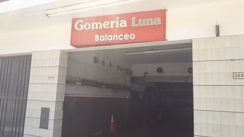 Gomeria Luna Balanceo