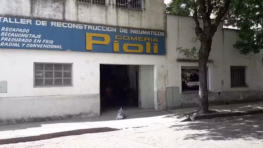 Gomeria Pioli, Taller De Reconstruccion De Neumaticos