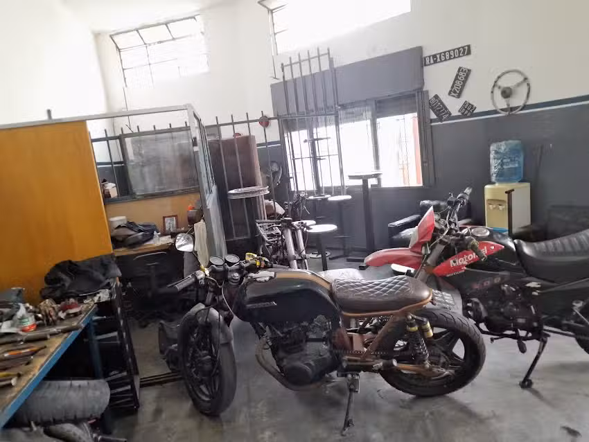 Gomeria y taller de motocicletas