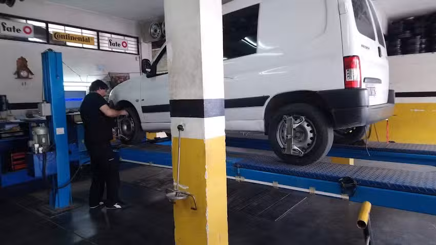 Jorge H. Neumáticos