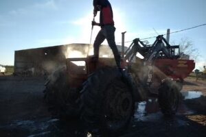 Lavadero, gomería, lubricentro y auxilio Los Maldo