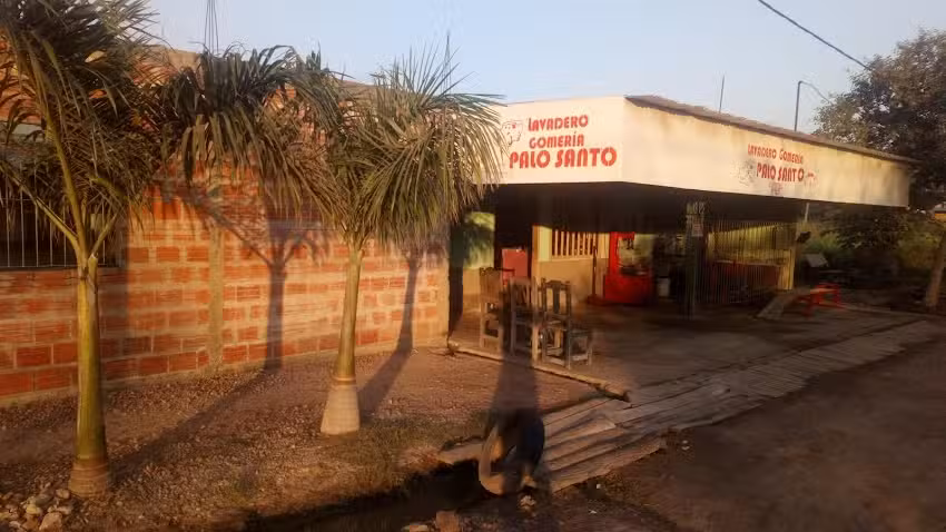 Lavadero-Gomería Palo Santo