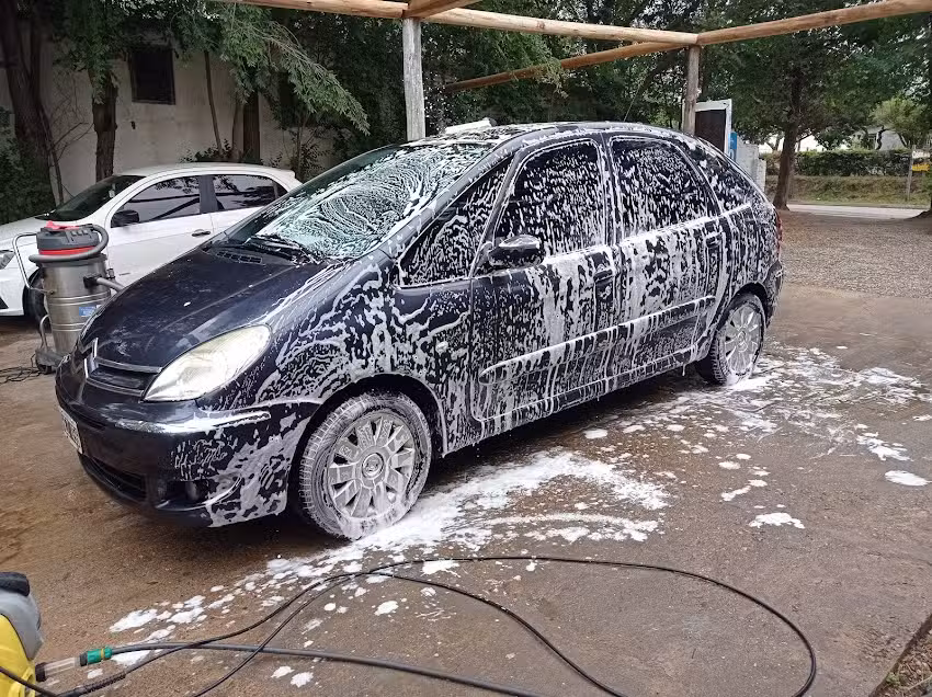 Lavadero y Lubricentro Oil Center