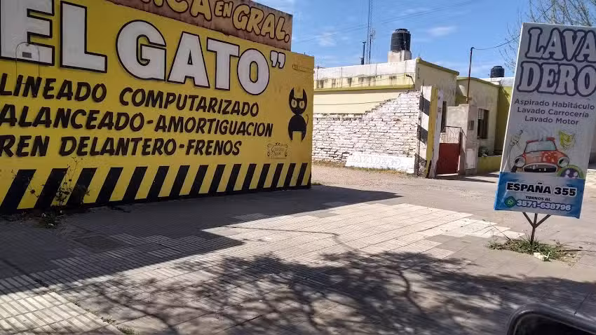 Lavadero y mecánica en gral el gato