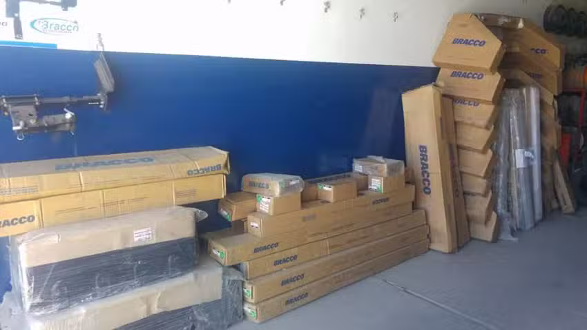 Llano Carlos E Neumaticos