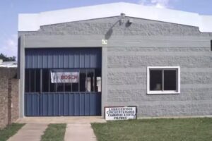 LUBRICENTRO CINCUENTENARIO(YPF, PUMA, SHELL, CASTROL,GULF)