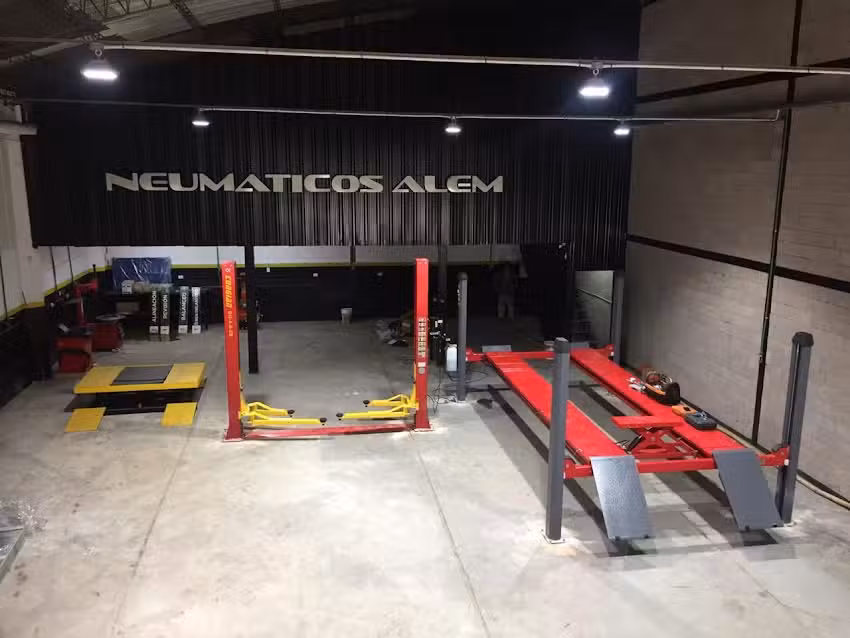 Neumáticos Alem