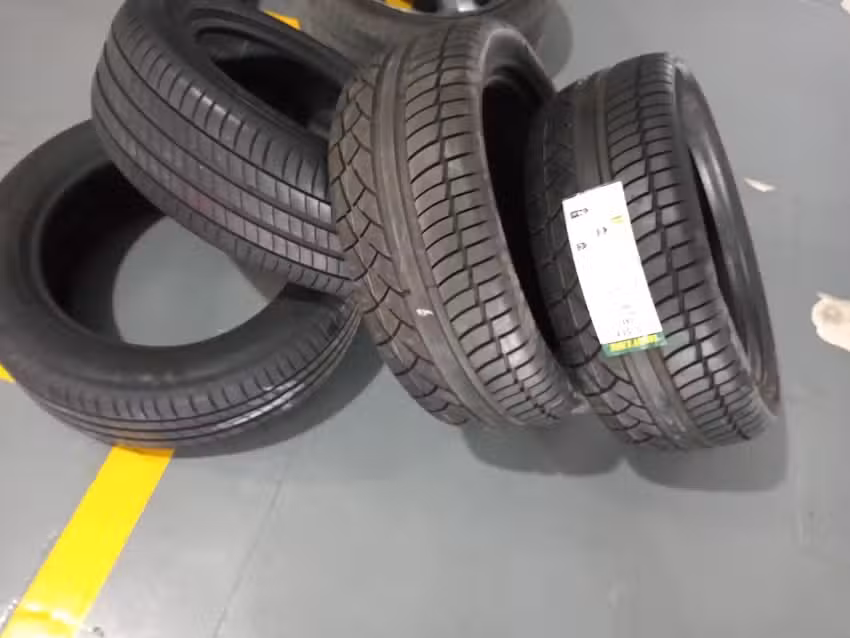 Neumáticos El Dany | Av. La Voz