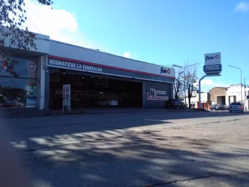 Neumáticos la Esmeralda