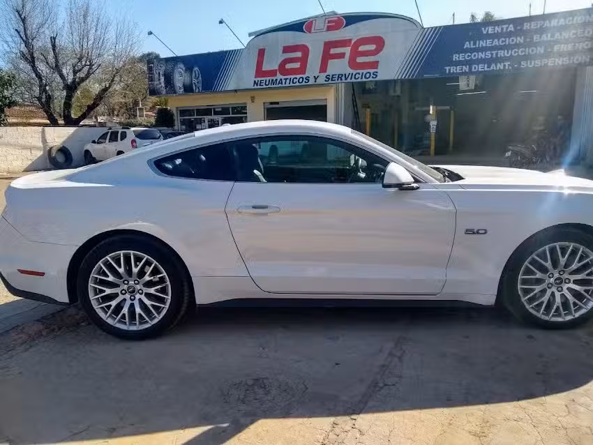 Neumáticos La Fe Cochet – Funes