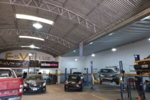 Neumaticos Y Servicios F&V de Luz Venta Y Coloc de Neumaticos