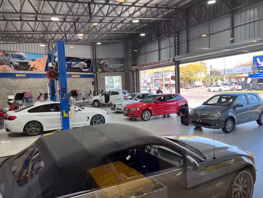 NF Neumáticos Av Santa Fe