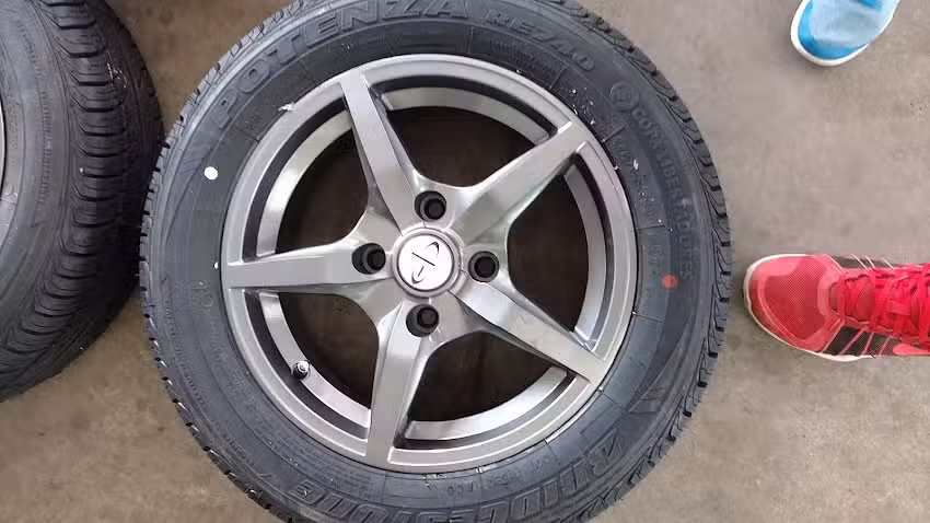 RUEDAS OSCAR/ VIRTUAL LLANTAS Venta y reparación de llantas