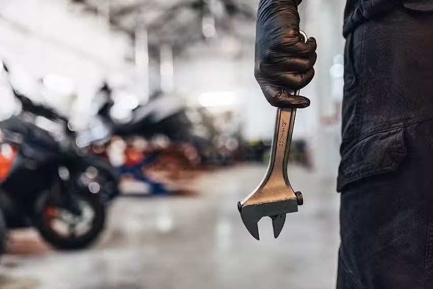 Taller Chespy, Mecánica y electricidad de motos