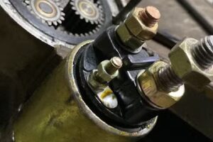 Taller mecánico, eléctrico y gomeria (auxilios en ruta)