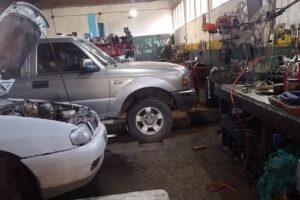 Taller y Grúas Lácar