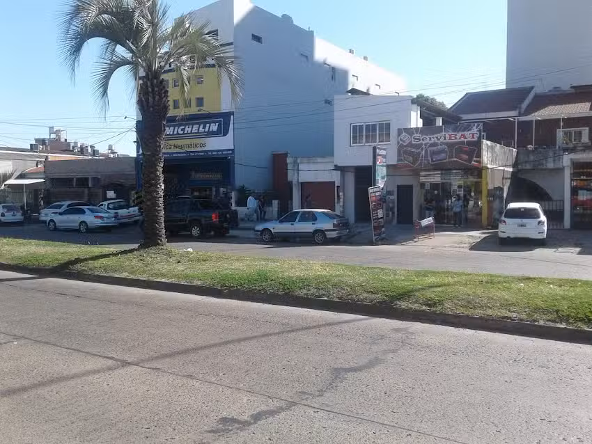 Vica Neumáticos y Servicios S.A. (Suc. 3 de Abril)